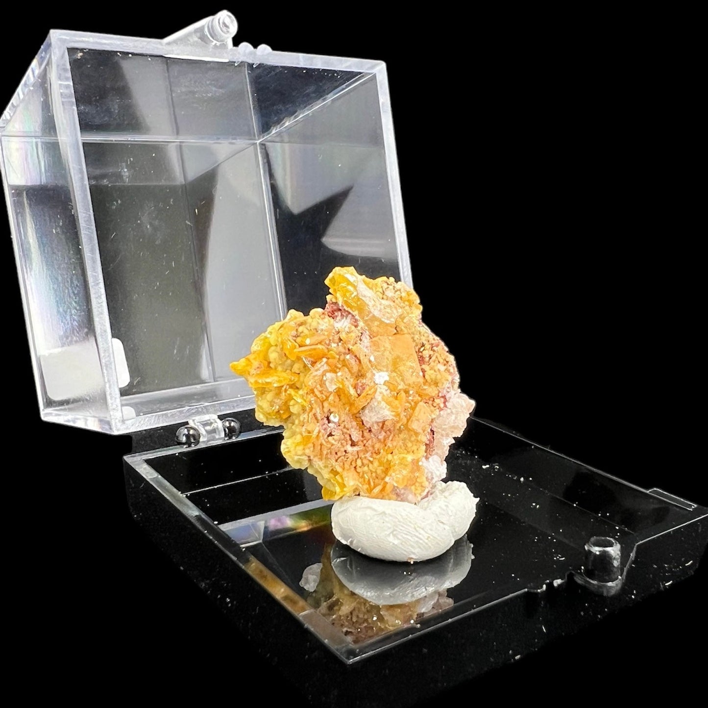 Wulfenite and Mimetite